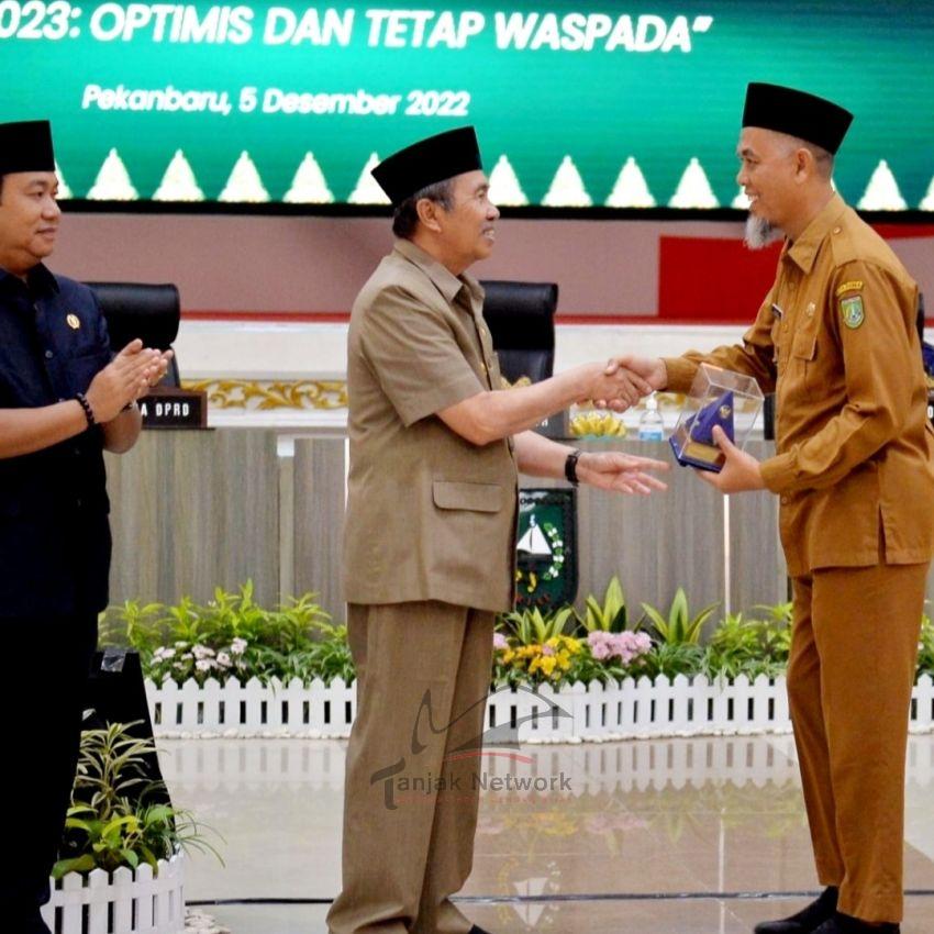 Walikota Dumai H Paisal Terima Penghargaan Ditjen Perbendaharaan