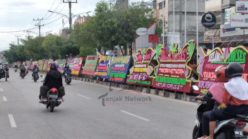 Papan Bunga Ucapan Selamat Warnai Peresmian Kantor Koran Tanjak Dan Online Tanjakberits.com