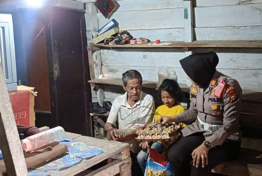 Lantas Polres Dumai Salurkan Bakti Sosial Lewat Polres Humanis