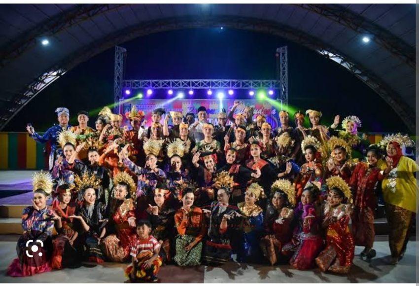 Malam Panggung Seni Budaya Nusantara di TBG Kota Dumai