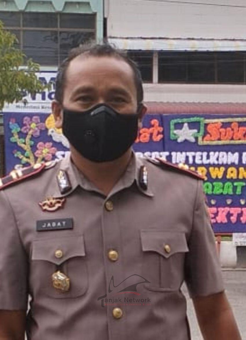 Kasat Intelkam Iptu S Sijabat Bantu Warga Dumai Barat