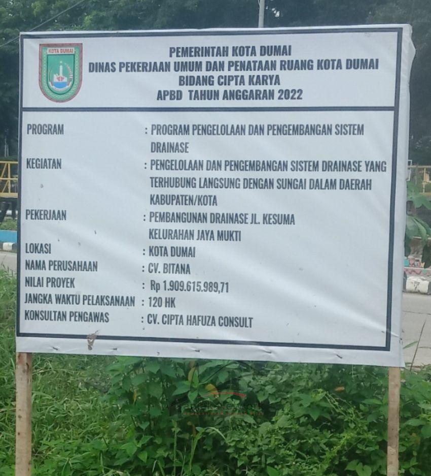Pekerjaan  Drenase di Jalan Kesuma tak Kunjung Selesai