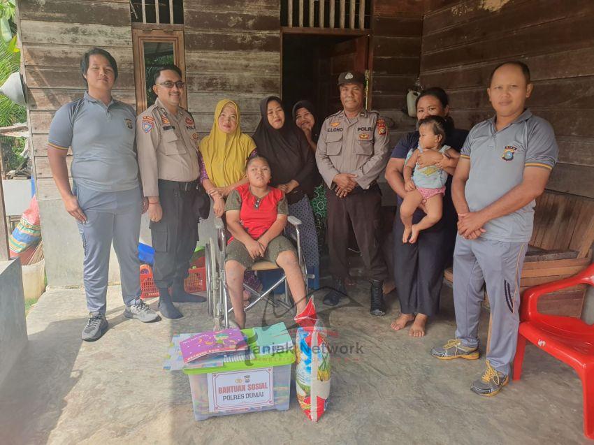 Polisi Humanis : Polsek Sungai 9 Sambangi Warga Cacat Fisik