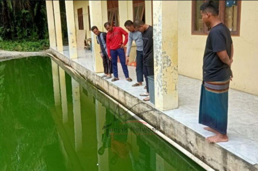 Direndam Dalam Kolam Ikan, Santri Pondok Pesantren di Rohul Asal Pelalawan Tewas