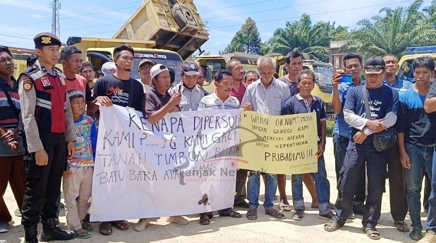 Galian C Ditutup, Komunitas Sopir Truk Dumai Gelar Aksi Demo