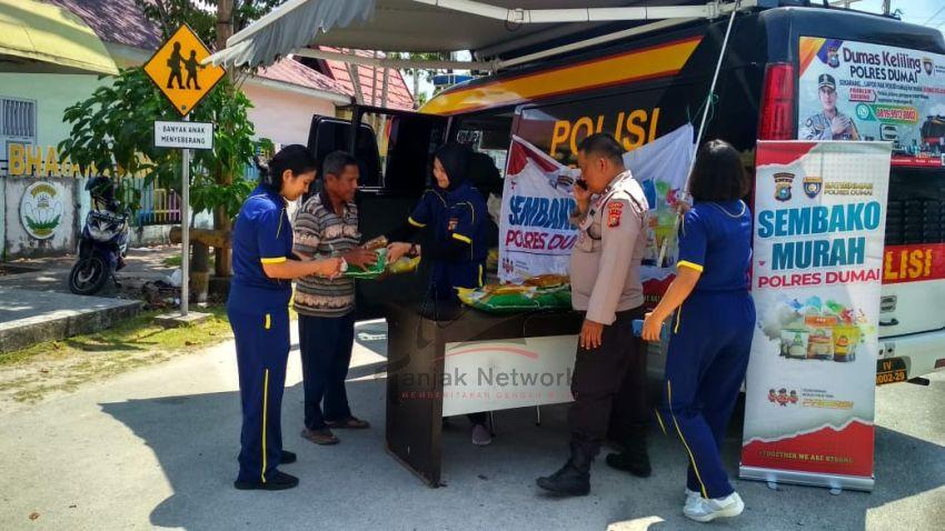 Guna mendukung Program Pemerintah Dalam Mengendalikan Inflasi, Polres Dumai Gelar Operasi Pasar Murah