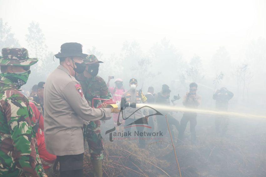 Kapolda Riau, Irjen M Iqbal Pastikan Karhutla Di Perbatasan Dumai-Bengkalis Padam