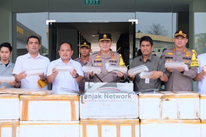 Polda Riau Gagalkan Penyelundupan Benih Lobster Tujuan Vietnam