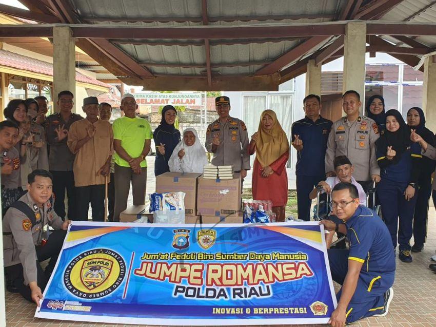 Tim Jumpe Romansa Polda Riau Salurkan Bantuan Ke Panti Sosial Pasca Libur Lebaran
