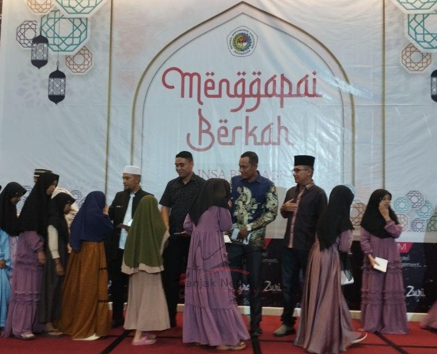 INSA Dumai Serahkan Santunan kepada 28 Anak Panti Asuhan Az-Zahra
