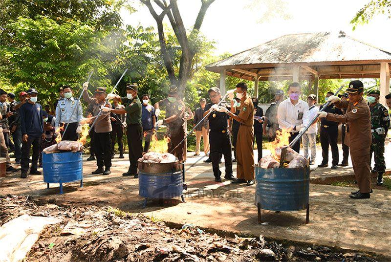 41,2 Ton Daging Impor Ilegal Asal India Dimusnahkan