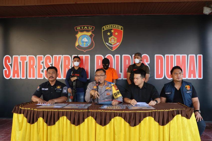 Duh! Karena Cinta Diputus, Video Dan Foto Vulgar Disebarkan Pacar Berujung Masuk Bui