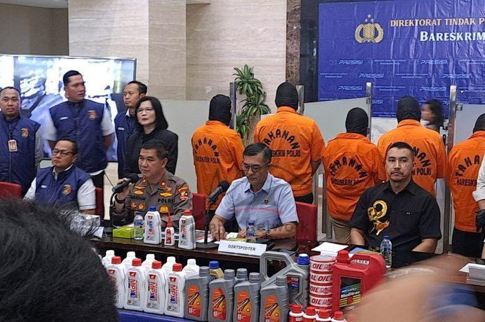 Bareskrim Sebut Ada Produsen Oli Resmi Namun Pembuatan Pelumas Oli Palsu, Pake Barcode Buatan Lagi