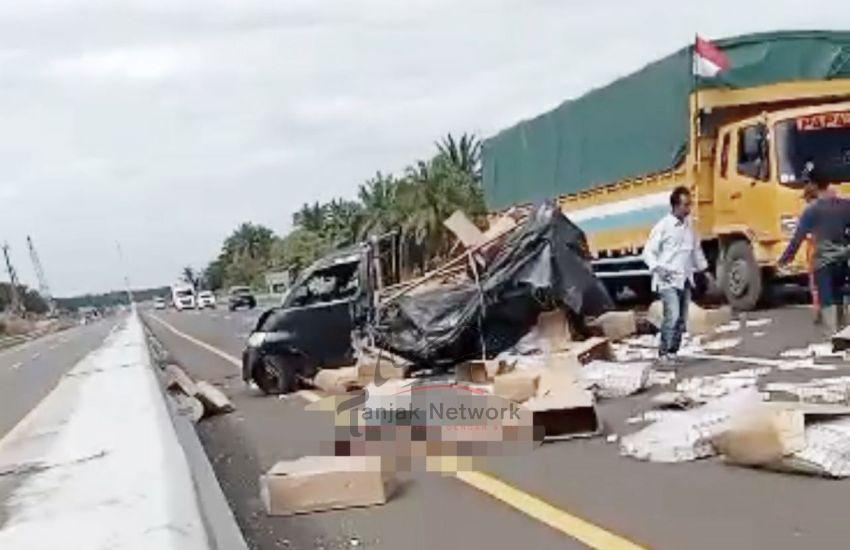DUH! Kecelakaan Tunggal Di Tol Permai, Supir Grandmax Tewas