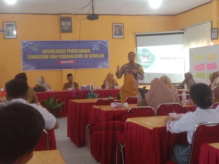 Antisipasi Penyebaran Faham Radikalisme, Polres Dumai Lakukan Penyuluhan Dan Pembinaan Siswa Sekolah