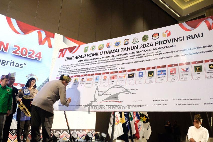 18 Parpol Pemilu 2024 Di Riau Lakukan Deklarasi Damai