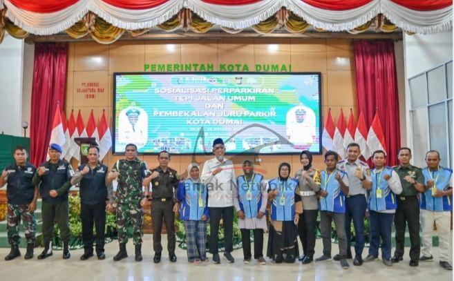 Dishub Dumai Gelar Sosialisasi Dan Bekali Seluruh Juru Parkir