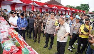Polda Riau Berhasil Ungkap Kasus Beras Bulog Di Oplos Dan Dikemas Menjadi Beras Premium