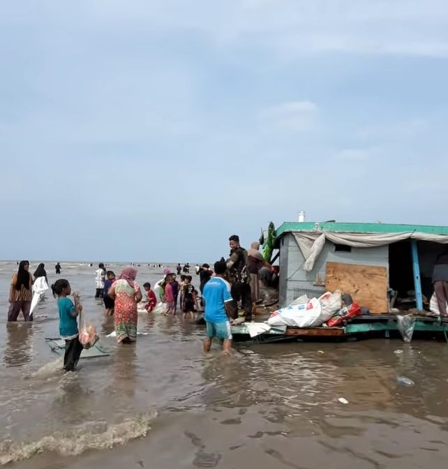 Kapal Sembako Tujuan Selatpanjang Tenggelam di Perairan Sepahat Bengkalis